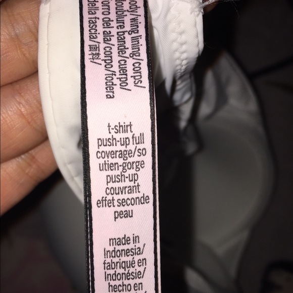 Victoria’s Secret White Push Up Bra💛 - Picture 3 of 3